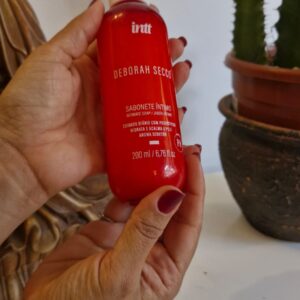 Sabonete Íntimo com Barbatimão Camomila e D-pantenol 200ml Linha Deborah Secco
